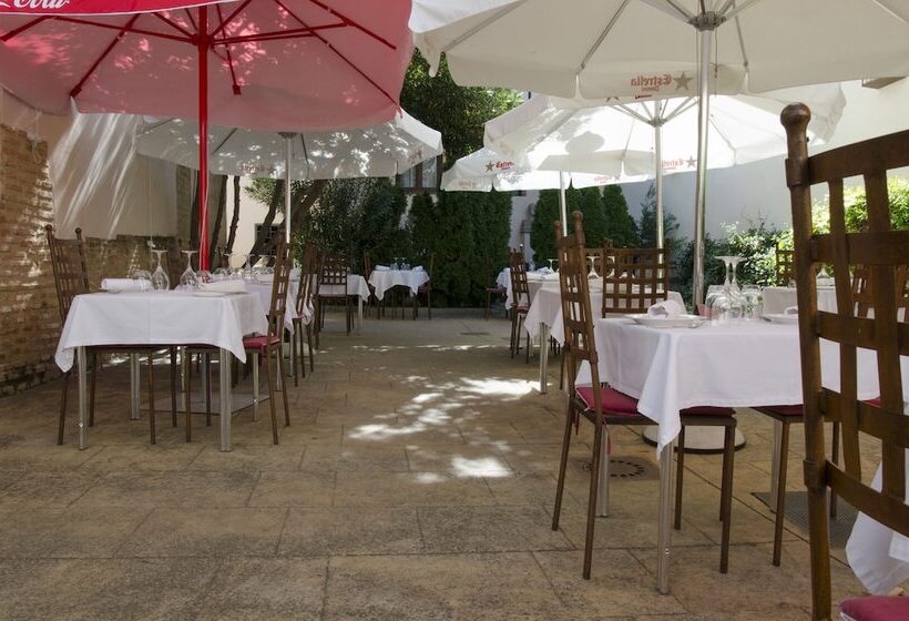 田舎風ホテル Palacio Rejadorada