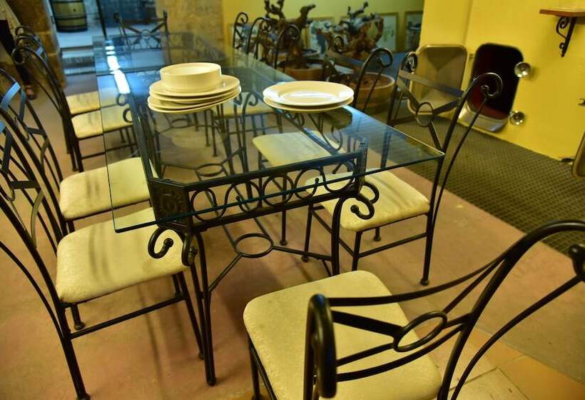 田舎風ホテル Palacio Rejadorada