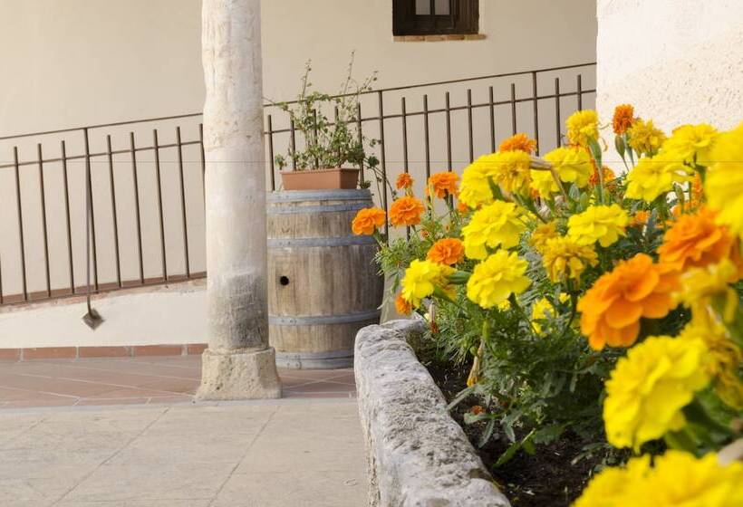 田舎風ホテル Palacio Rejadorada