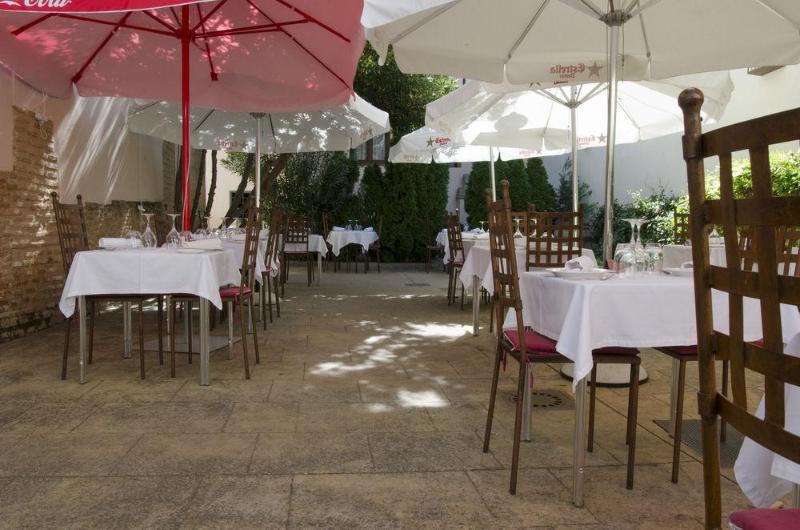 田舎風ホテル Palacio Rejadorada