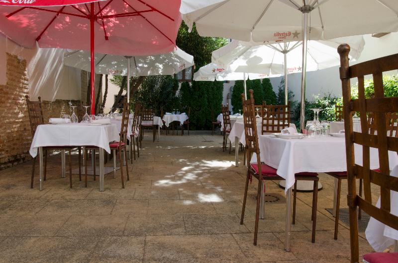 田舎風ホテル Palacio Rejadorada