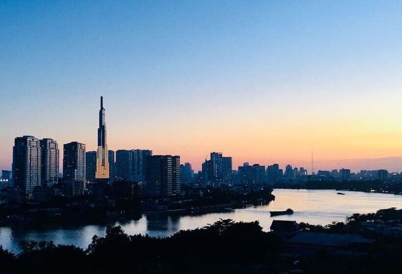 هتل Saigon Domaine Luxury Residences