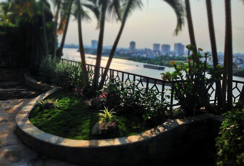 هتل Saigon Domaine Luxury Residences