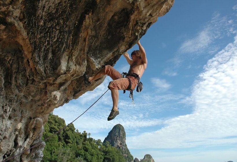 בית מלון כפרי Sand Sea Resort Railay Beach