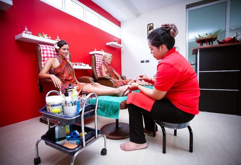 בית מלון כפרי Sand Sea Resort Railay Beach