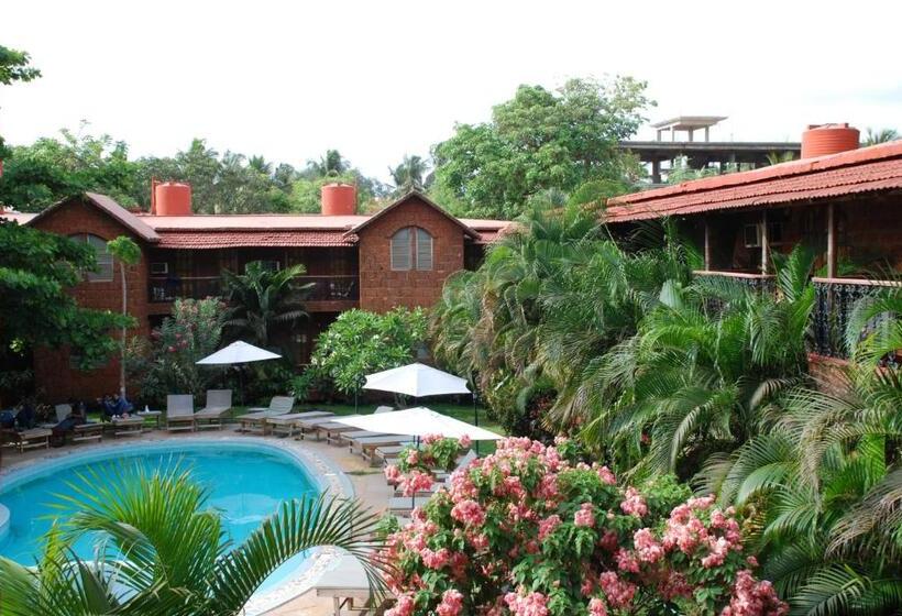 Отель Sea Breeze Beach Resort Candolim Goa