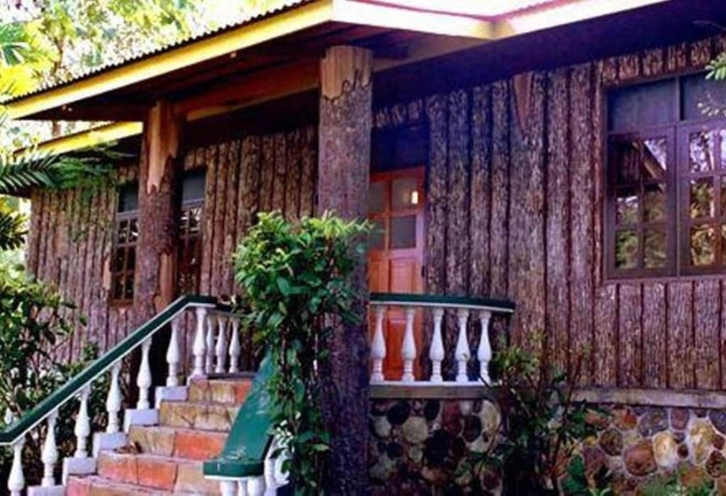 בית מלון כפרי Sepilok Jungle Resort