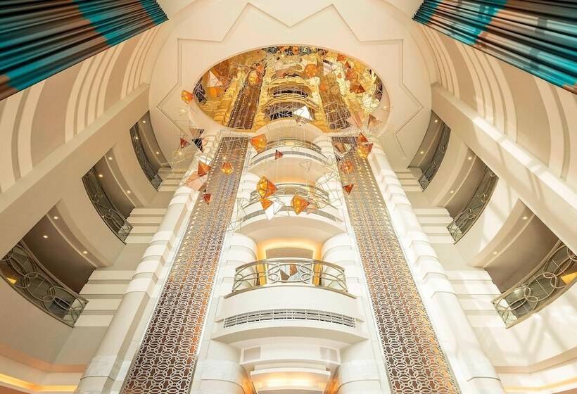 Sheraton Mall Of The Emirates Hotel, Dubai