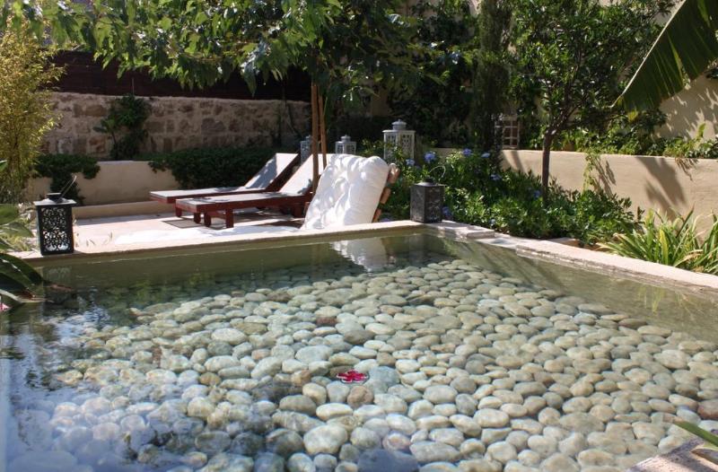 Отель Spirit Of The Knights Boutique