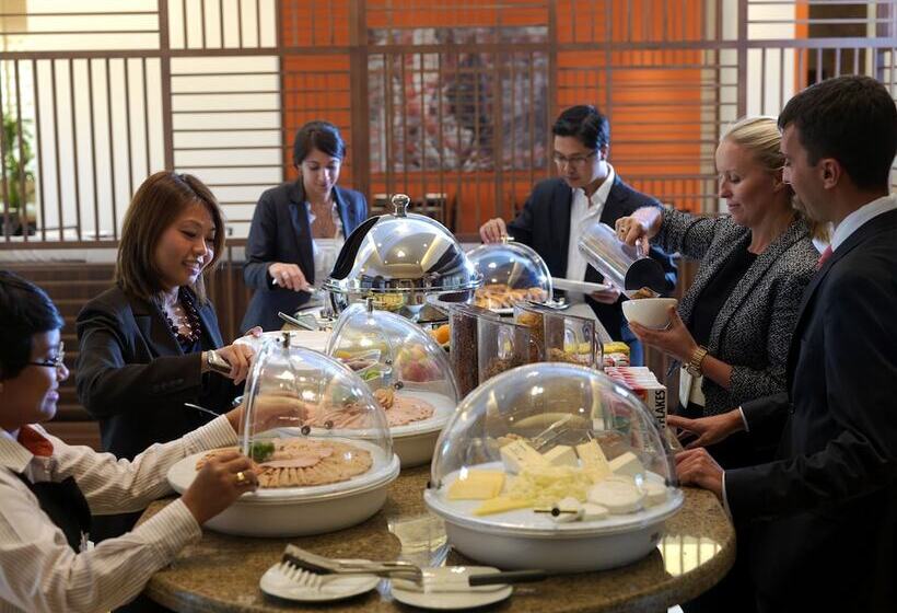 هتل Staybridge Suites Yas Island Abu Dhabi, An Ihg