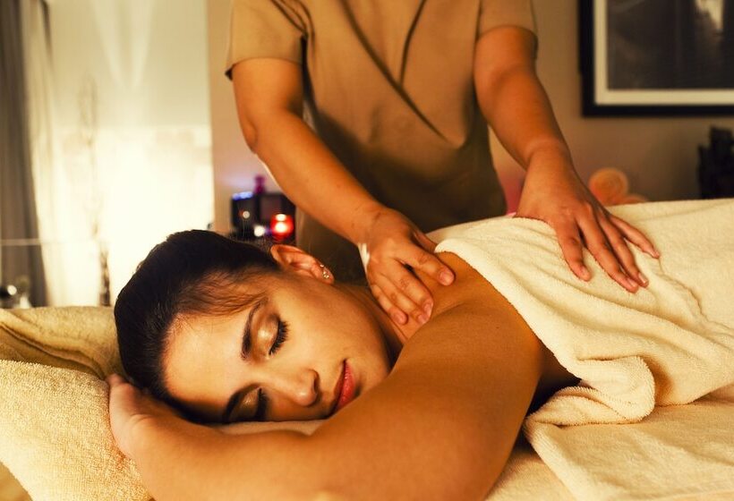 هتل Staybridge Suites Yas Island Abu Dhabi, An Ihg