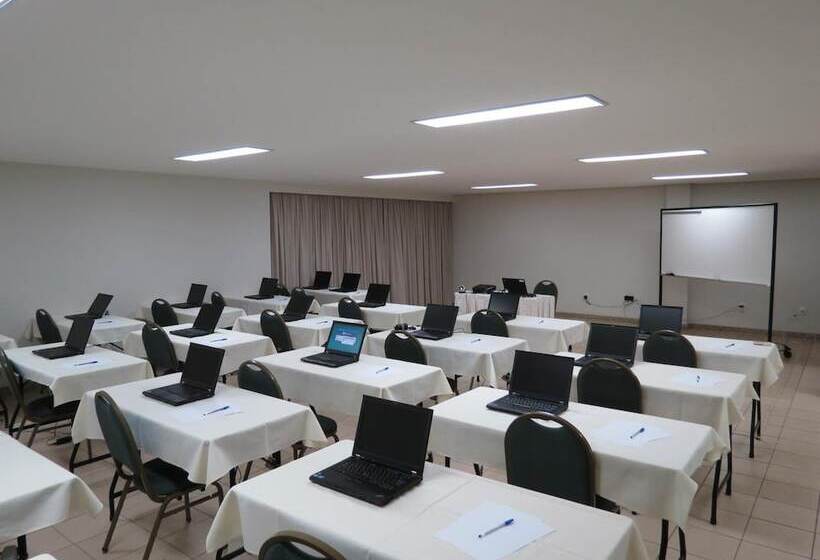 Отель Steel Valley