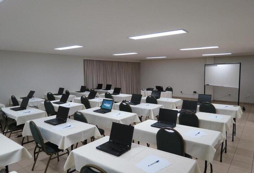 Отель Steel Valley