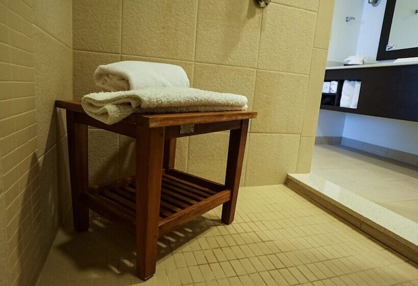 The Banyan Hotel Fort Myers, Tapestry Collection By Hilton