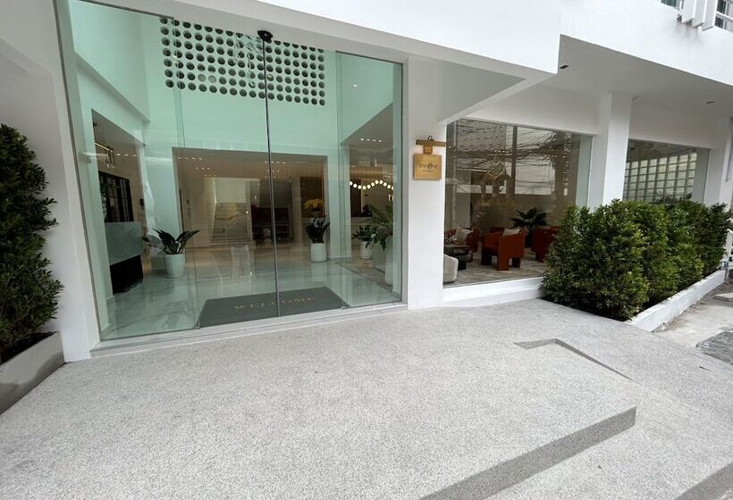 هتل The One Bay Breeze