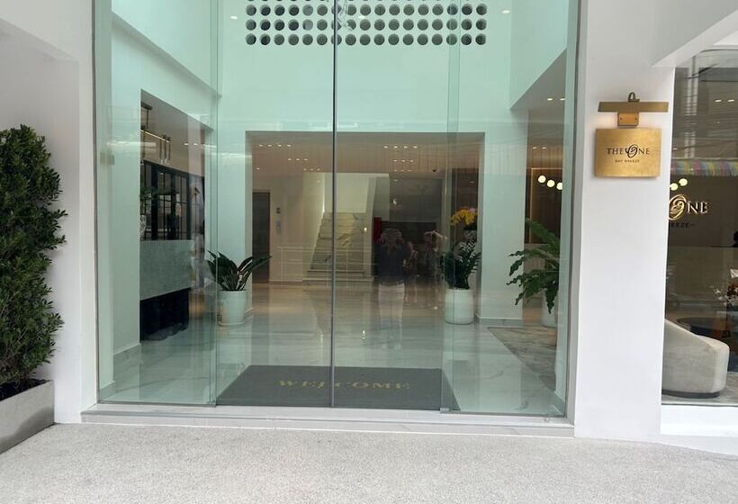 هتل The One Bay Breeze