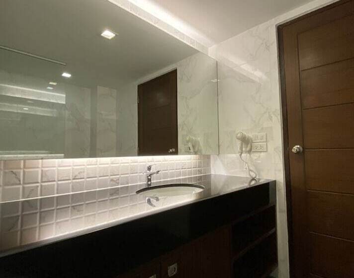 هتل The One Bay Breeze