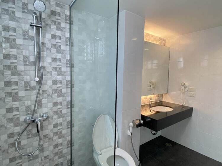 هتل The One Bay Breeze