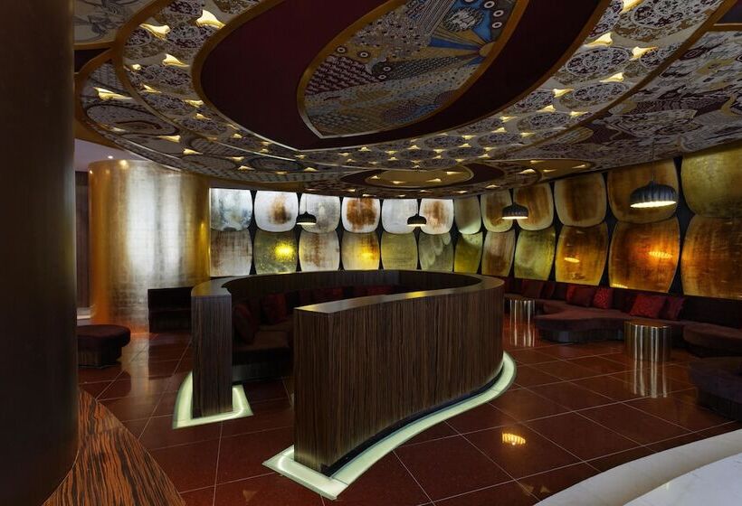 هتل The Park Hyderabad, Banjara Hills Near Hussain Sagar Lake