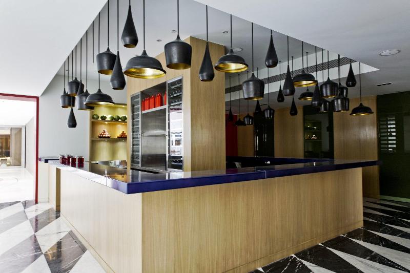 هتل The Park Hyderabad, Banjara Hills Near Hussain Sagar Lake