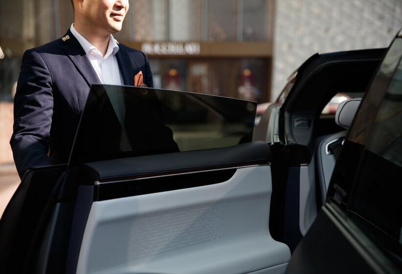 Отель The Ritzcarlton Shanghai, Pudong