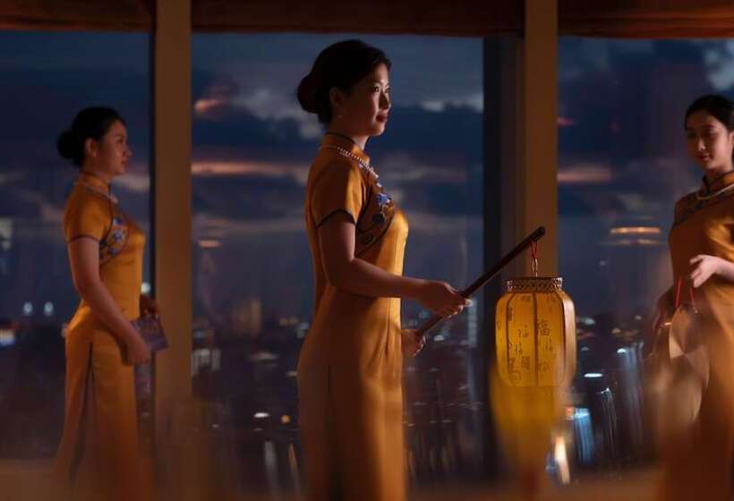 Отель The Ritzcarlton Shanghai, Pudong