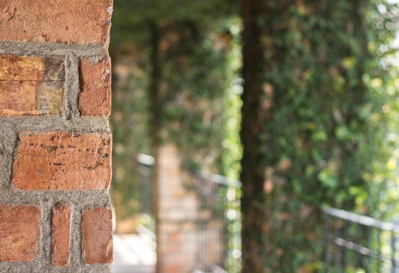 Отель Khaolak Tony Lodge