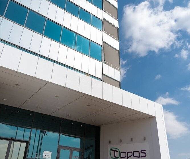 בית מלון כפרי Topos Congress