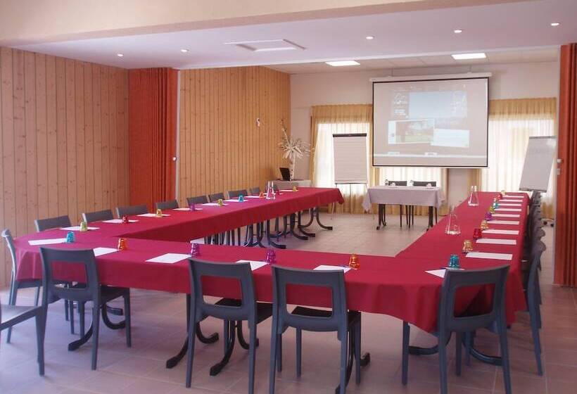 בית מלון כפרי Vacanceole  Residence Le Birdie