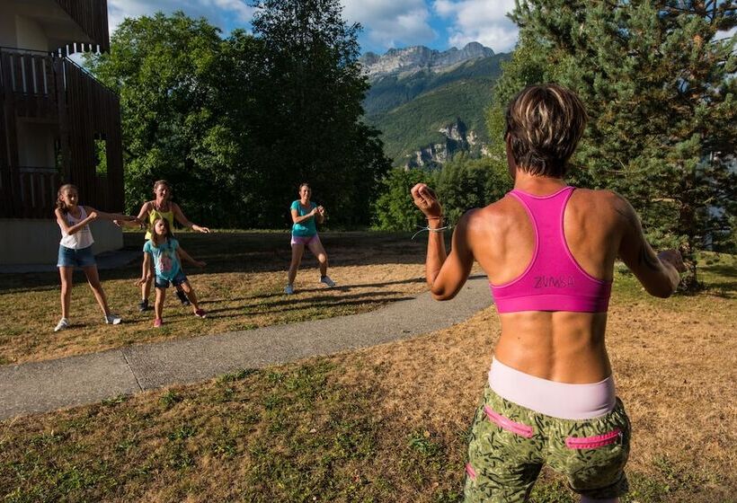 בית מלון כפרי Vacanceole  Residence Le Birdie