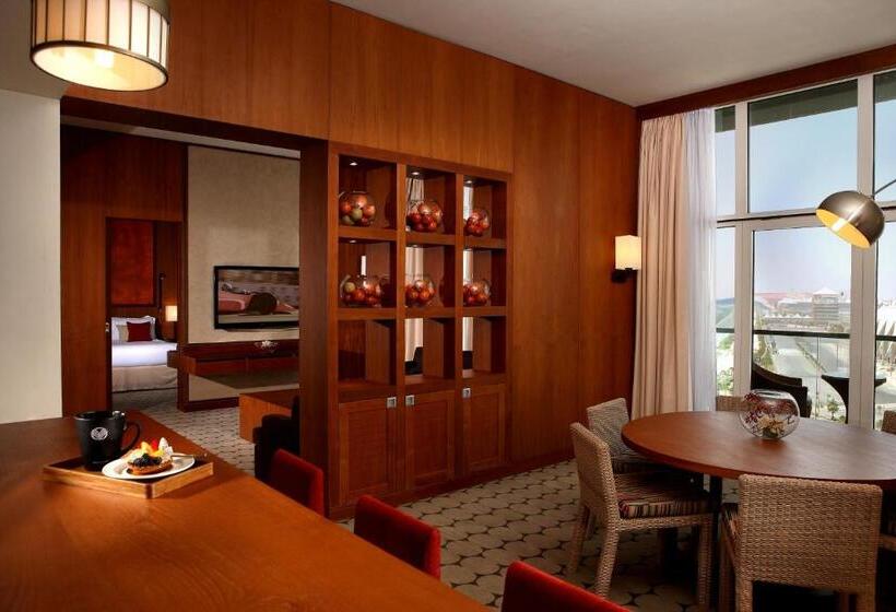 هتل Yas Island Rotana Abu Dhabi