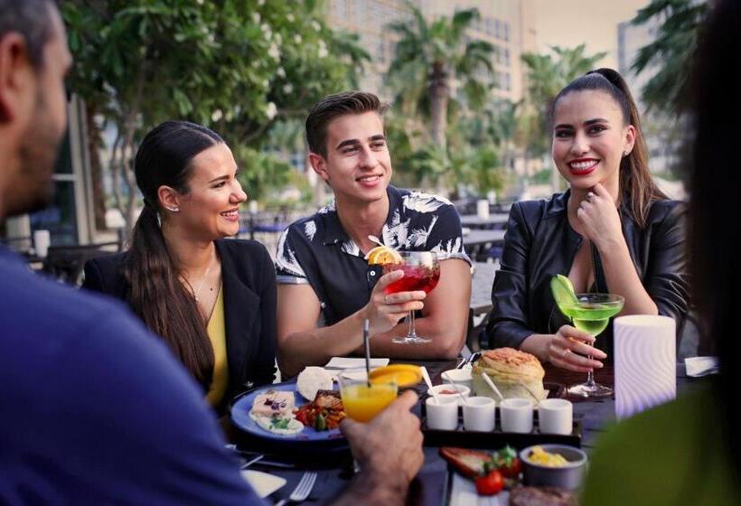 هتل Yas Island Rotana Abu Dhabi