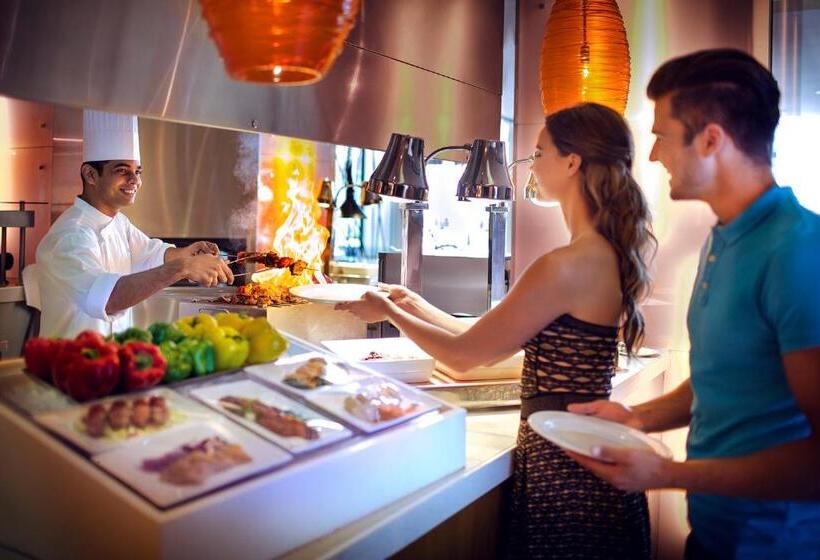 هتل Yas Island Rotana Abu Dhabi