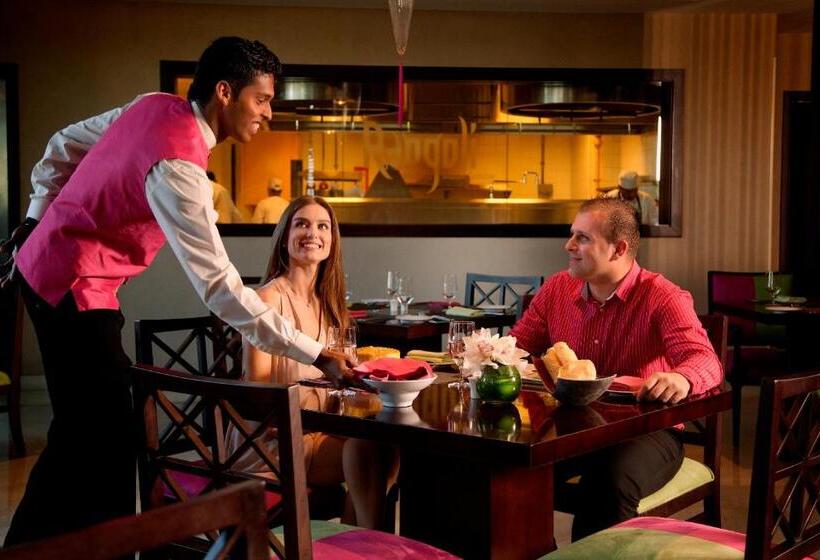 هتل Yas Island Rotana Abu Dhabi