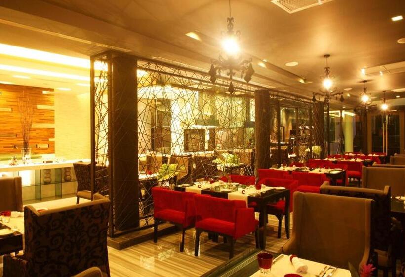 هتل Z Through By The Zign