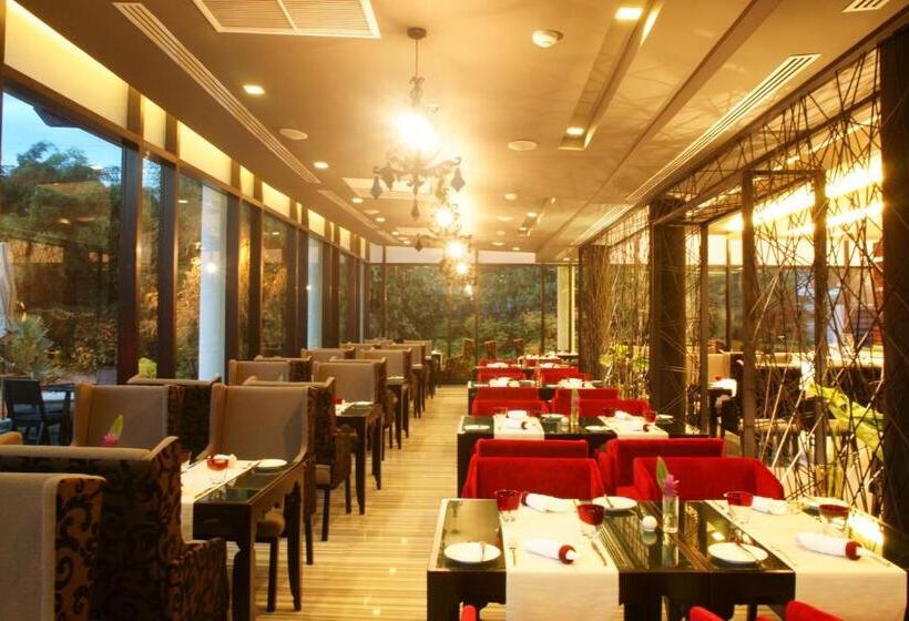 هتل Z Through By The Zign