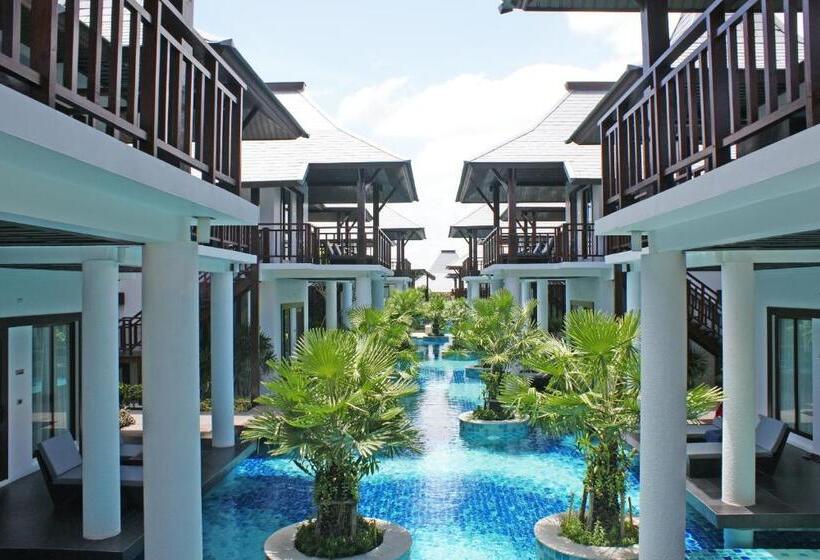 هتل Z Through By The Zign