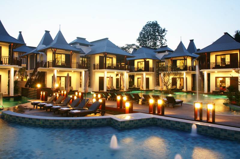 هتل Z Through By The Zign