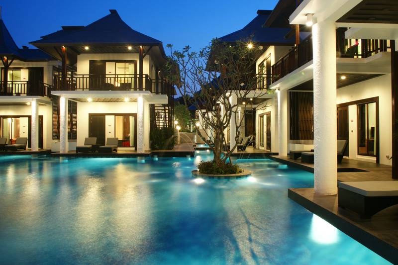 هتل Z Through By The Zign