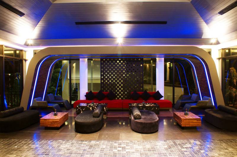 هتل Z Through By The Zign