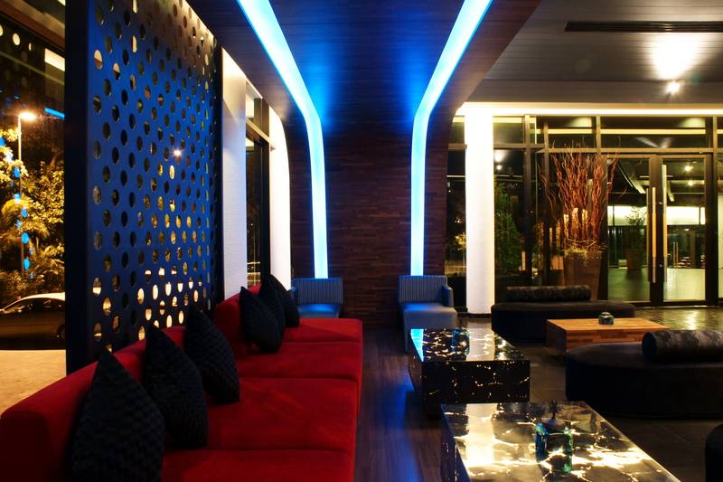 هتل Z Through By The Zign