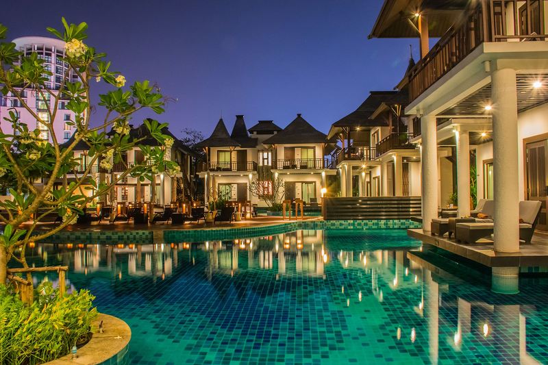 هتل Z Through By The Zign