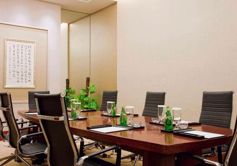 Dongguan Forum Hotel And Apartment