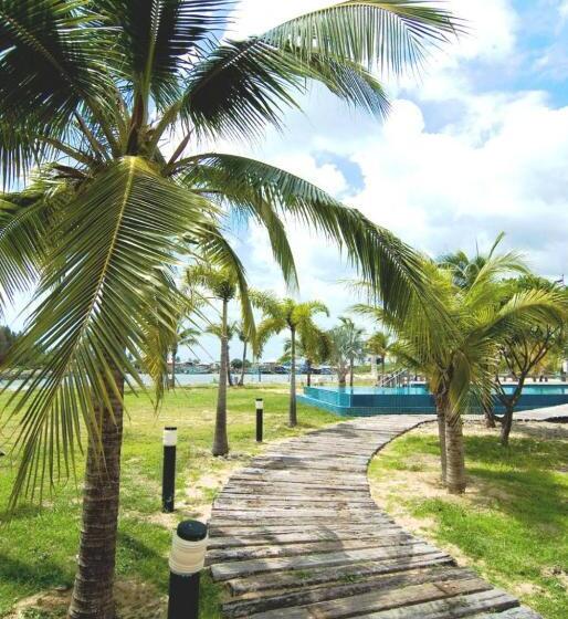 منتجع Lawana Escape