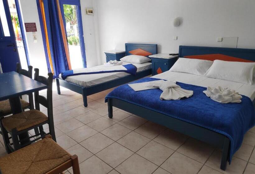 Leonidas Studios & Apartments