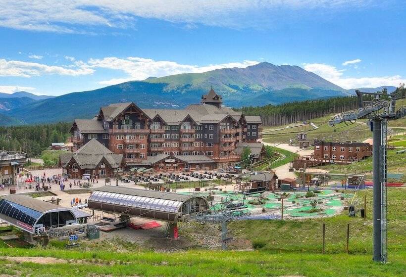 One Ski Hill, A Rockresort
