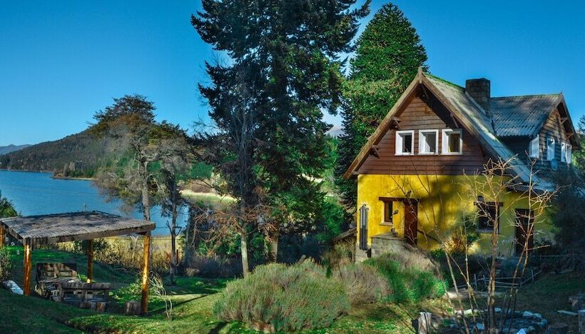 پانسیون Los Juncos Patagonian Lake House
