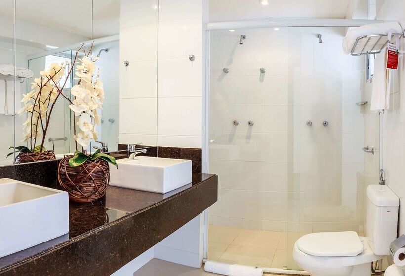 Ramada Hotel & Suites Lagoa Santa By Wyndham