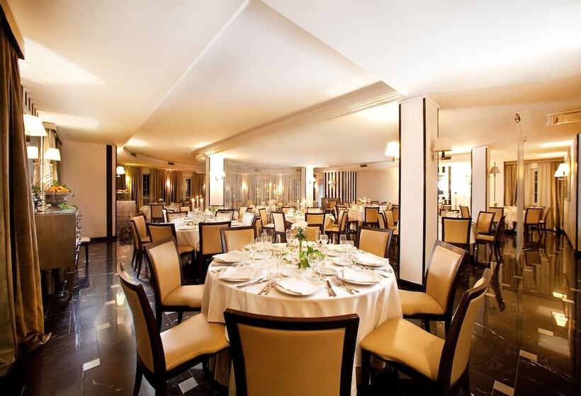 Regent Beach Hotel & Apartments