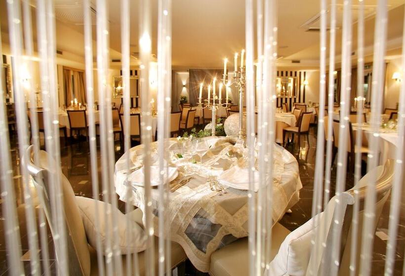 Regent Beach Hotel & Apartments